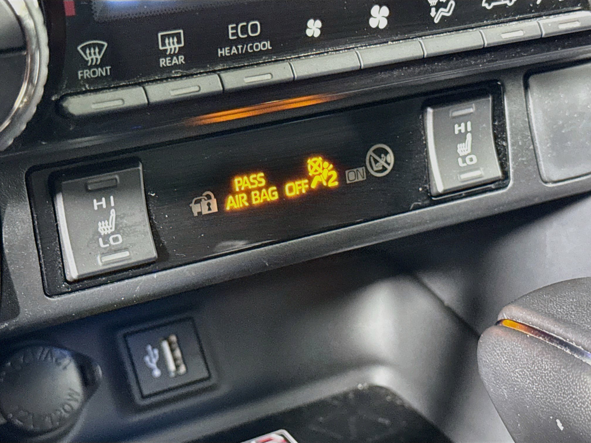 Certified 2025 Toyota RAV4 XSE w/ Weather Package AWD/4WD image 20
