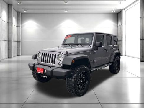 Used 2018 Jeep Wrangler Unlimited Sport S AWD/4WD image 4