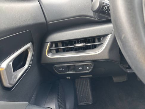 Used 2025 Kia K4 FWD image 33