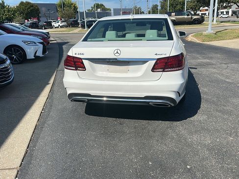 Used 2016 Mercedes-Benz E 350 4MATIC Sedan image 4