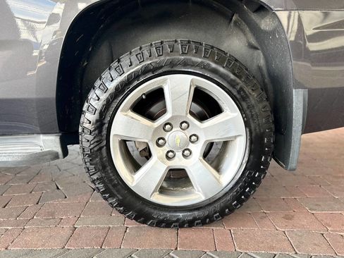 Used 2015 Chevrolet Tahoe LT w/ Luxury Package AWD/4WD image 28