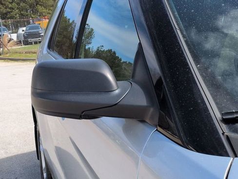 Used 2017 Ford Explorer FWD image 13