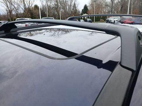 New 2025 Toyota RAV4 SE image 5