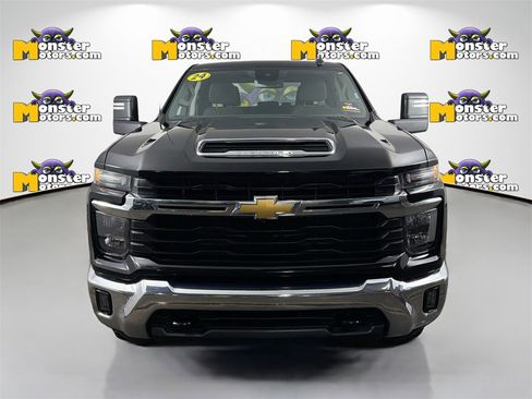 Used 2024 Chevrolet Silverado 2500 LT w/ All Star Edition image 2