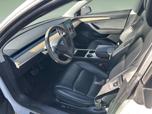 Used 2021 Tesla Model 3 Standard Range Plus image 11