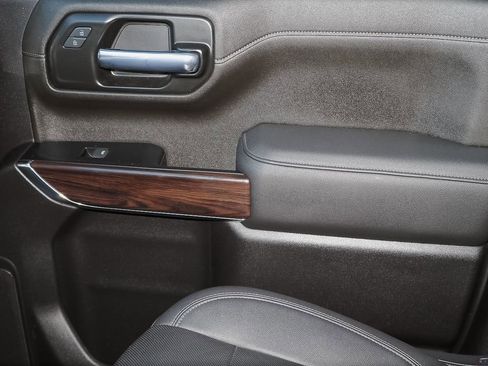 Certified 2021 GMC Sierra 1500 SLT image 28