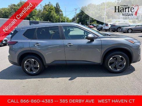 Certified 2026 Nissan Rogue SV AWD/4WD image 9
