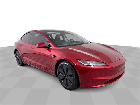 Used 2024 Tesla Model 3 Standard Range image 2