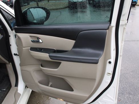 Used 2015 Honda Odyssey Touring image 22