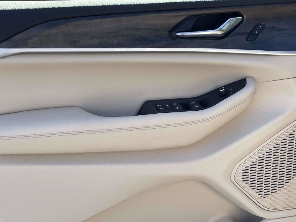 New 2027 Jeep Grand Cherokee Limited AWD/4WD image 24