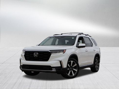 Used 2025 Honda Pilot Elite image 46