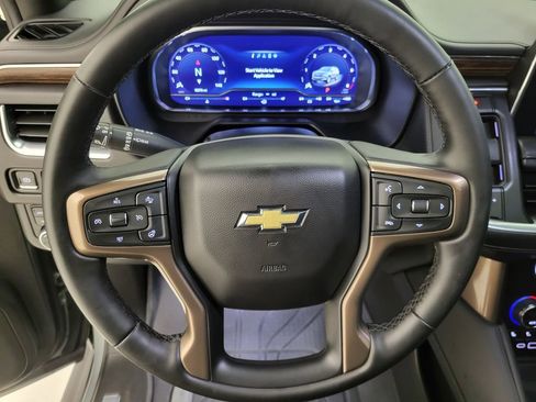 Used 2024 Chevrolet Tahoe High Country image 11