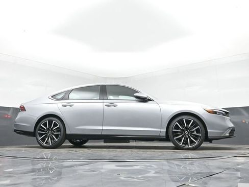 Used 2025 Honda Accord Touring image 31