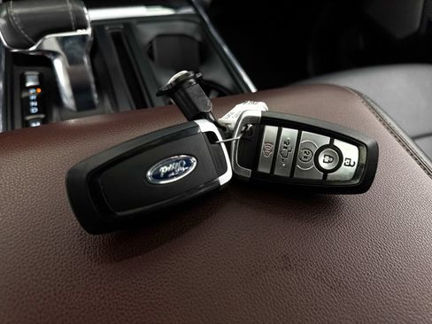 Used 2021 Ford F150 Lariat w/ Equipment Group 502A High AWD/4WD image 38