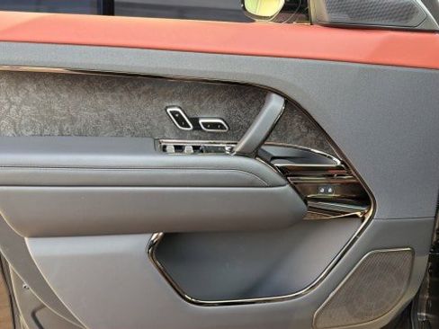 New 2026 Land Rover Range Rover Sport SV image 25