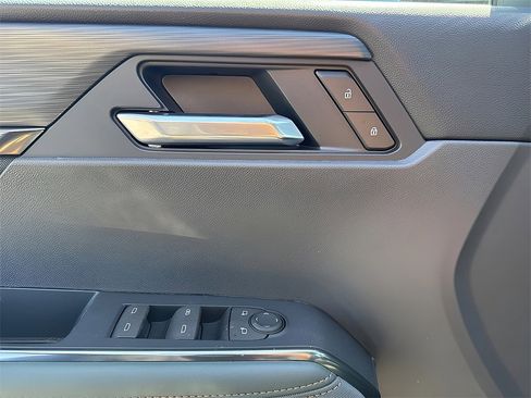 New 2025 GMC Acadia AT4 w/ LPO, Floor Liner Package image 15