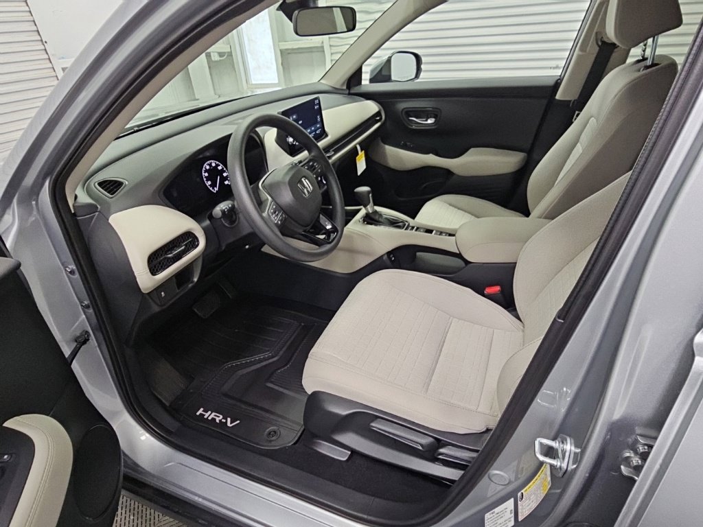 New 2027 Honda HR-V LX image 10