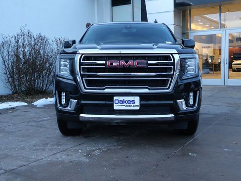 Used 2021 GMC Yukon SLT image 2