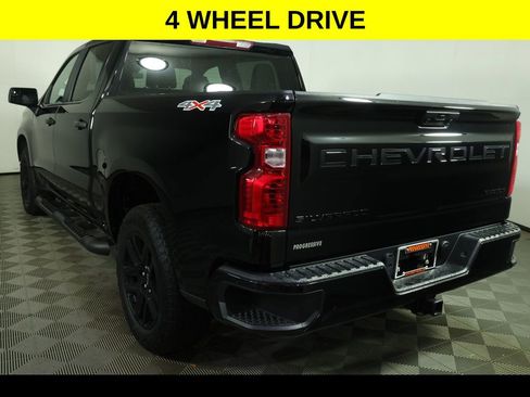 Used 2023 Chevrolet Silverado 1500 Custom w/ 2.7L Blackout Package AWD/4WD image 5