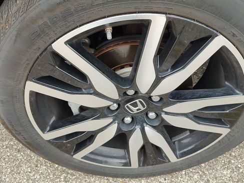 Used 2021 Honda Pilot Touring image 39