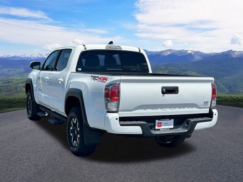 Used 2021 Toyota Tacoma TRD Off-Road w/ Technology Package AWD/4WD image 3