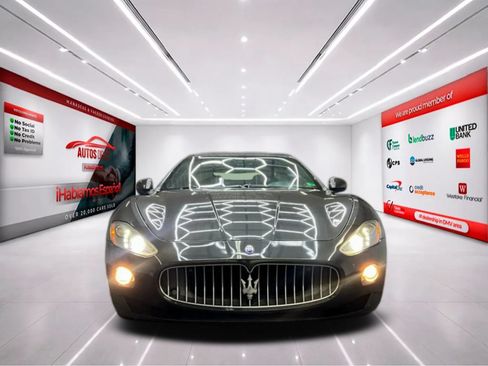 Used 2015 Maserati GranTurismo Convertible RWD image 3