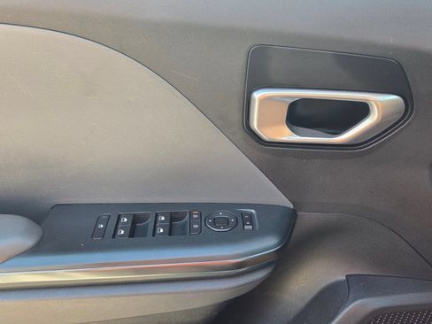 Used 2025 Kia K4 FWD image 30
