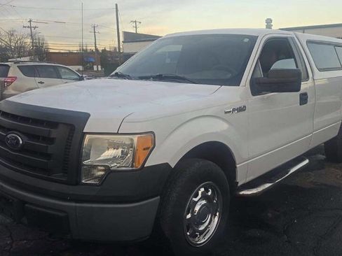 Used 2010 Ford F150 XL image 2