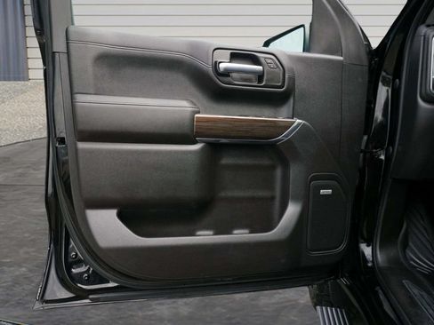 Used 2021 Chevrolet Silverado 1500 LT Trail Boss w/ Convenience Package II AWD/4WD image 15