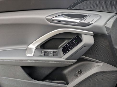 New 2025 Audi Q5 Premium image 10