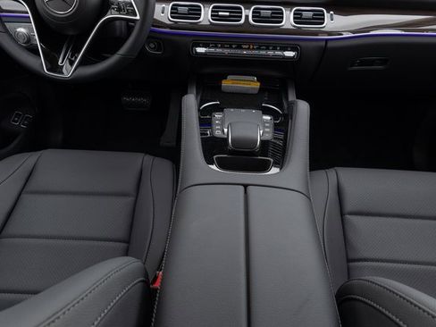 Certified 2025 Mercedes-Benz GLE 450e 4MATIC image 26