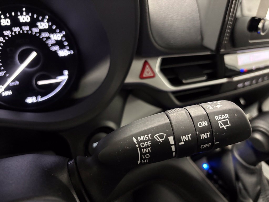 Used 2026 Toyota Sienna LE FWD image 22