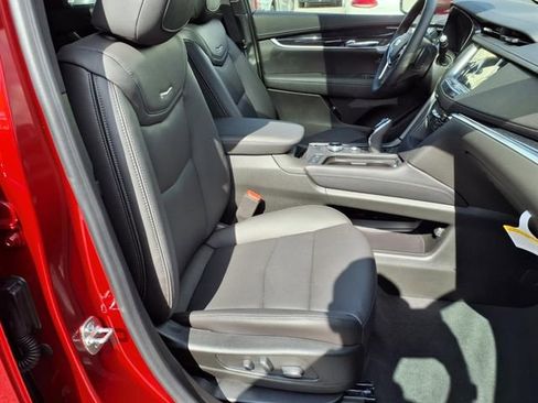 New 2025 Cadillac XT5 Premium Luxury image 23