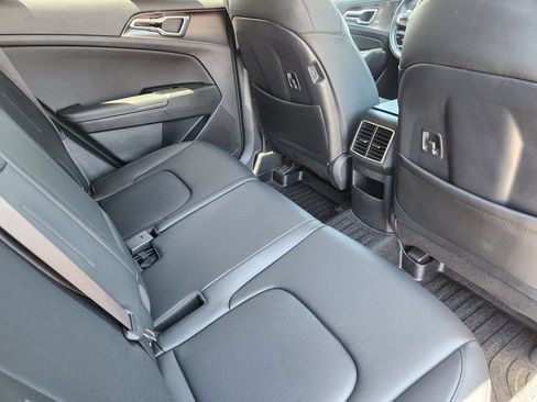 Certified 2023 Kia Sportage EX AWD/4WD image 20