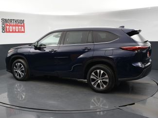 Used 2022 Toyota Highlander XLE video 2
