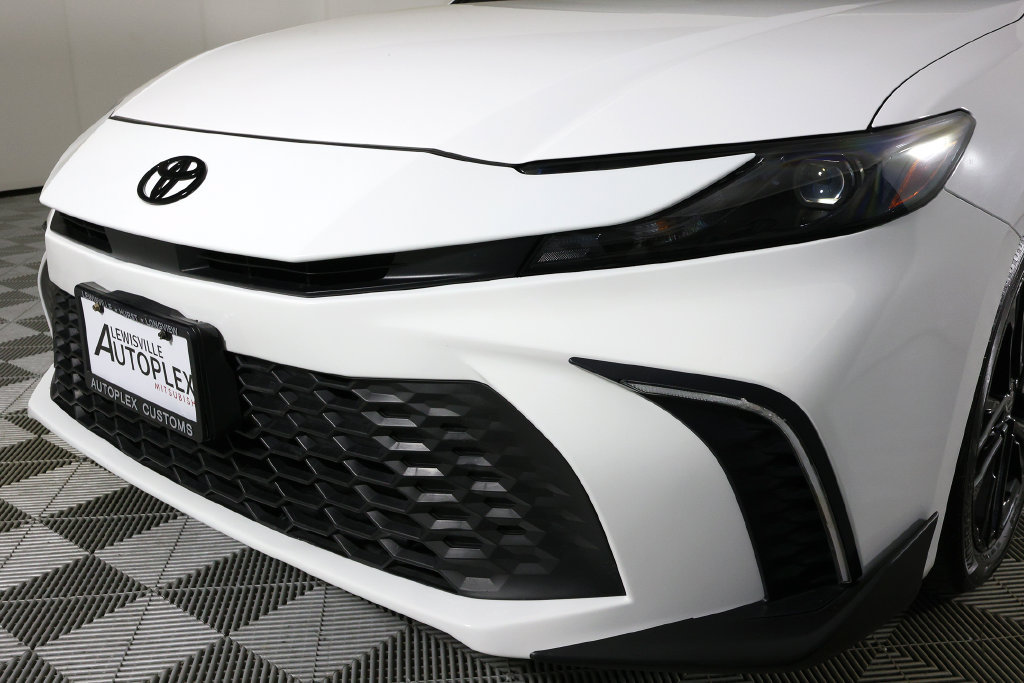 Used 2025 Toyota Camry SE w/ Convenience Package FWD image 35