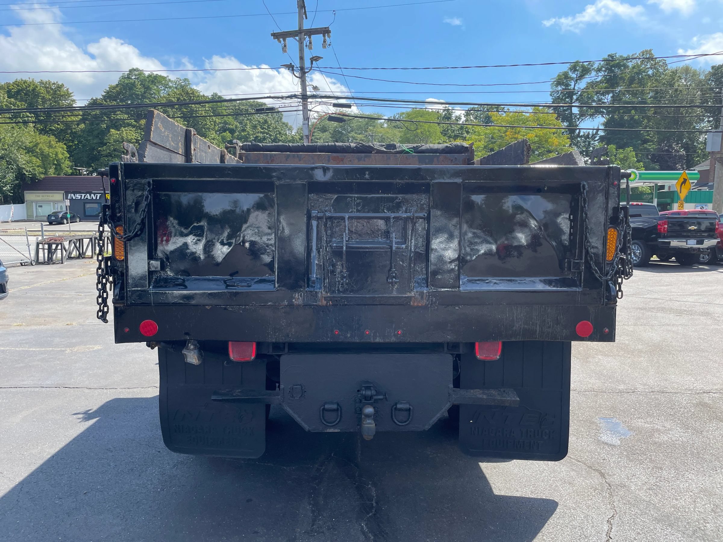 Used 2018 RAM 5500 Tradesman w/ Power & Remote Entry Group AWD/4WD image 4