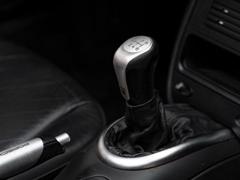Used 2004 Porsche 911 Carrera 4S AWD/4WD image 34