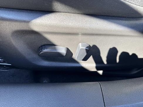 Used 2024 Nissan Altima 2.5 SV image 21