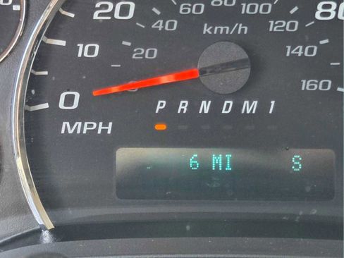 Used 2019 Chevrolet Express 2500 w/ Driver Convenience Package image 29