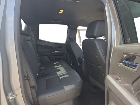 Used 2024 Chevrolet Colorado LT w/ LT Convenience Package III AWD/4WD image 17