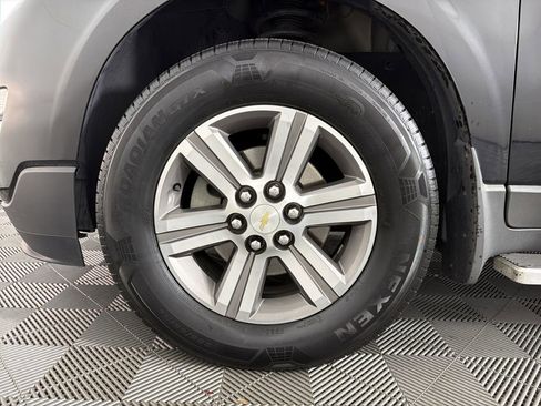 Used 2016 Chevrolet Traverse LT image 9