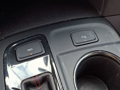 Used 2023 Chevrolet Equinox RS image 22