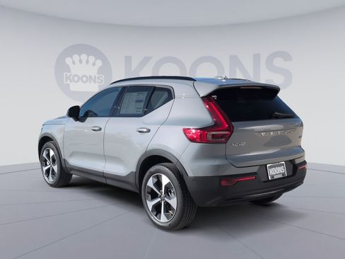 New 2026 Volvo XC40 B5 Plus w/ Protection Package Premier AWD/4WD image 8