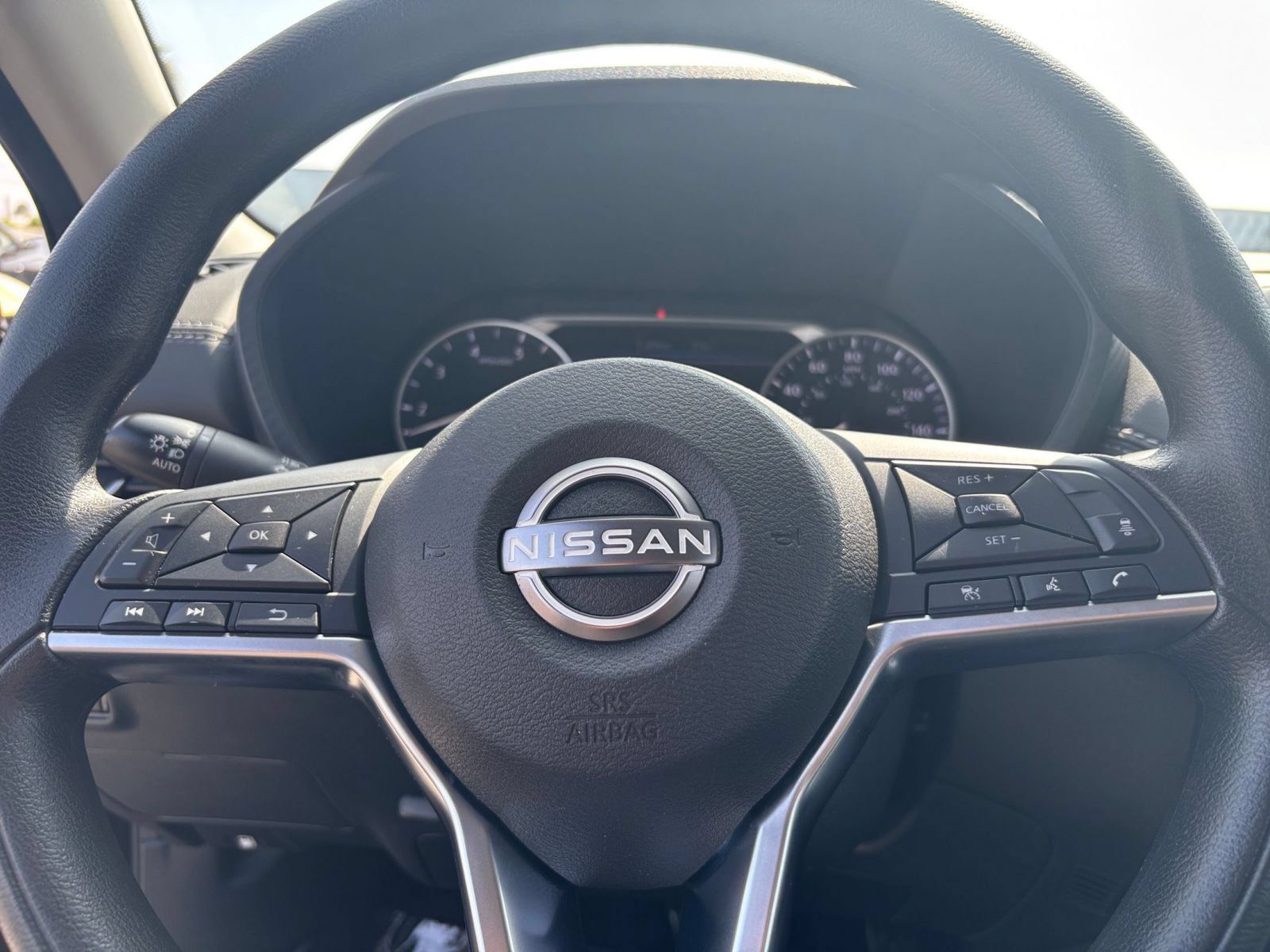 Used 2025 Nissan Sentra SV FWD image 27