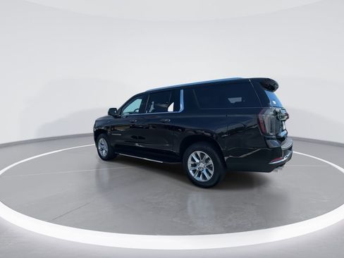 New 2026 Chevrolet Suburban Premier AWD/4WD image 6