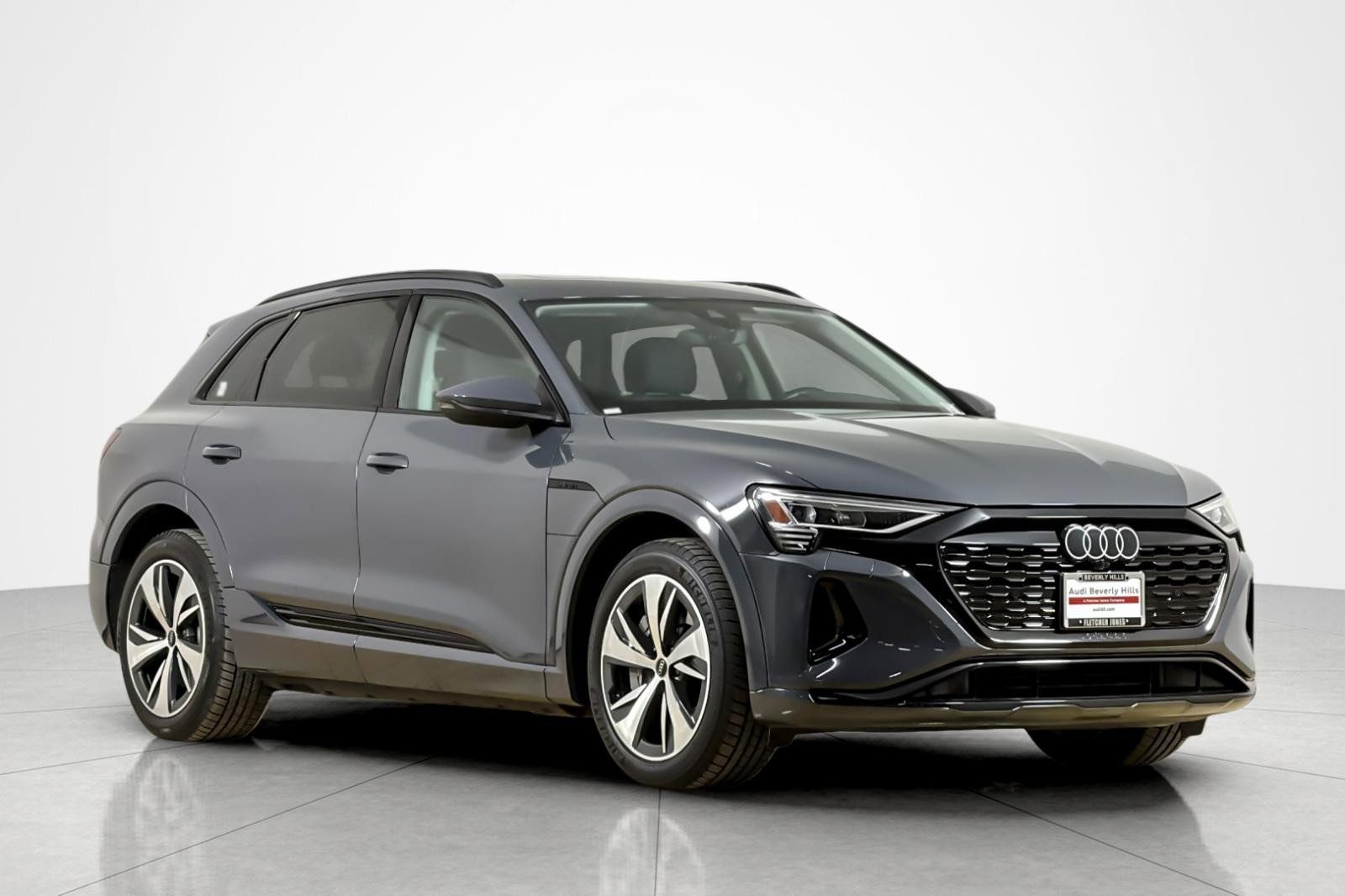 Used 2024 Audi Q8 e-tron Premium AWD/4WD image 7