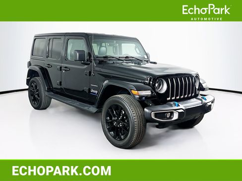 Used 2023 Jeep Wrangler Unlimited Sahara w/ Cold Weather Group AWD/4WD image 1