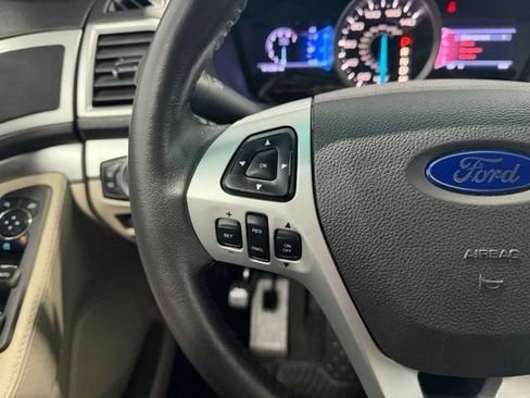 Used 2013 Ford Explorer XLT FWD image 12