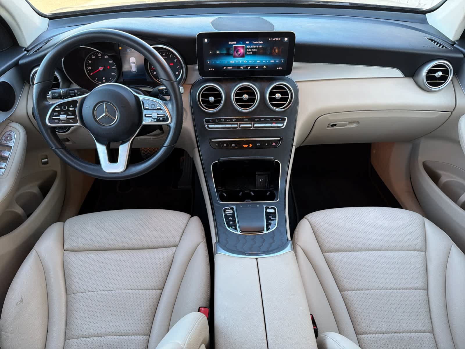 Used 2021 Mercedes-Benz GLC 300 4MATIC image 3